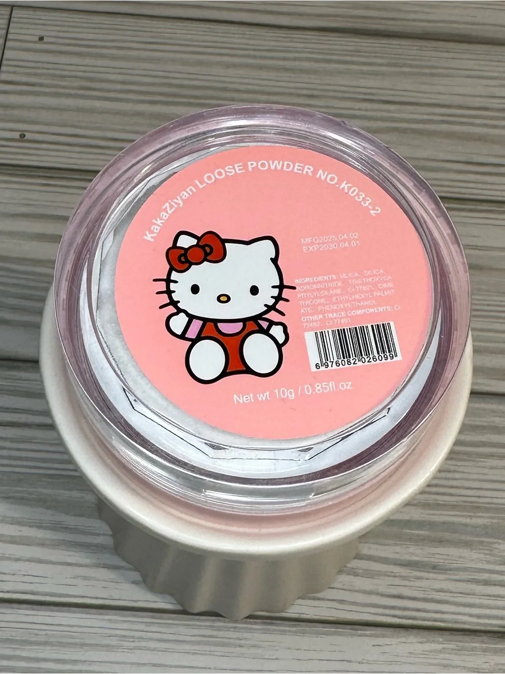 Hello Kitty Loose Setting Powder Oil Control Fixed Makeup Pink Case Kawaii Girl